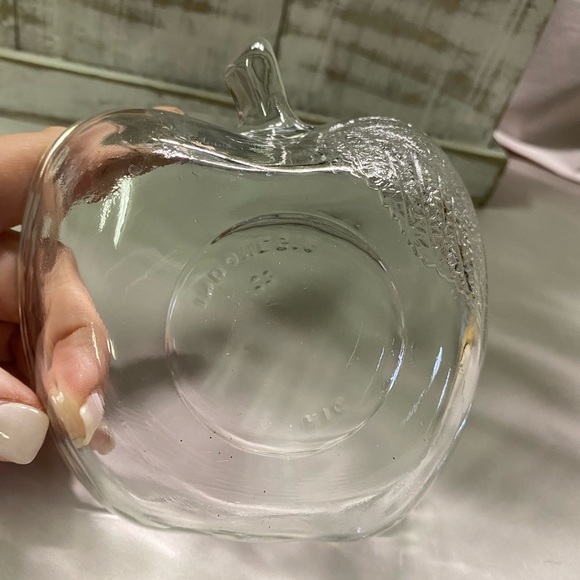 Art Glass Apple Bowl KIG Textured Leaf Dessert Trinket Dish Indonesia Vntg - Picture 3 of 6